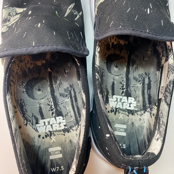 Star Wars x TOMS Travel Lite Black Slip-Ons Shoes - Picture 6 of 8